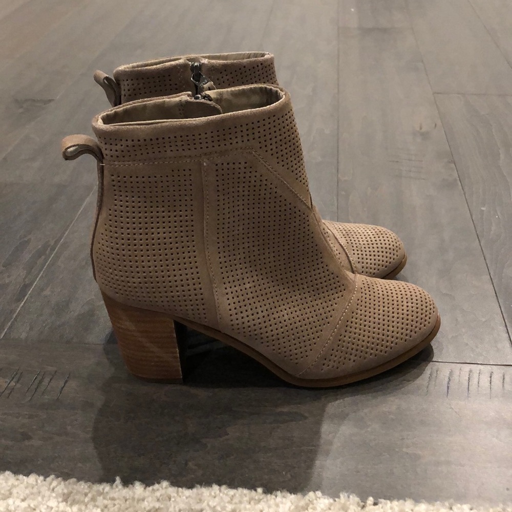 Toms Majorca booties